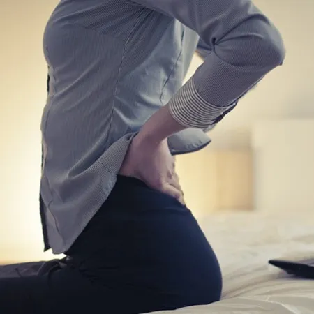 Pain that worsens with movement